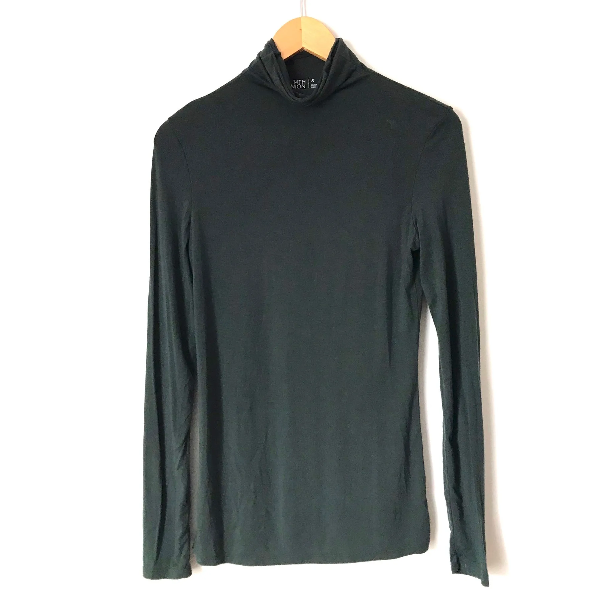 14th & Union Hunter Green Long Sleeve Turtleneck Top -Size S