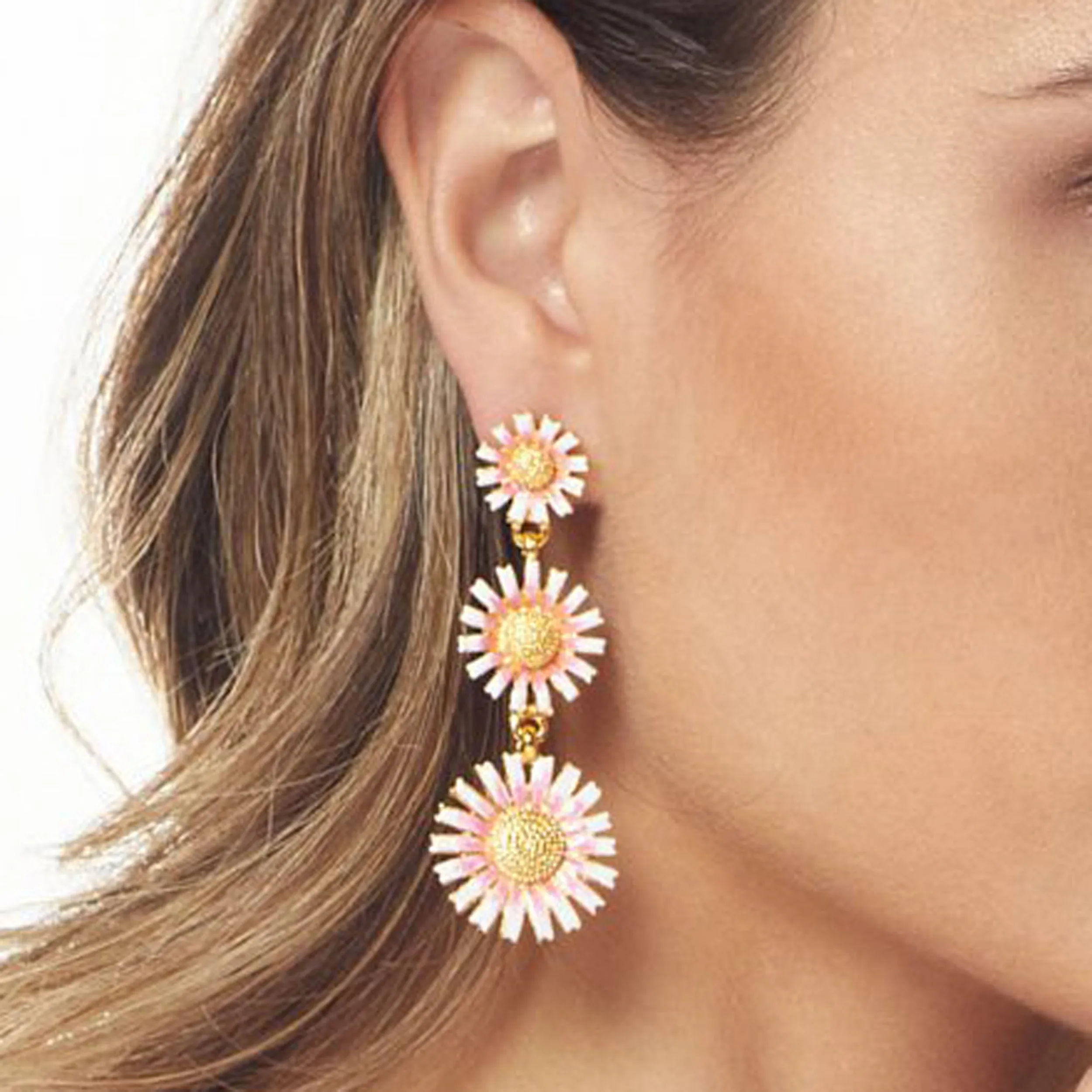 3 Graduated Pink Daisy Earring