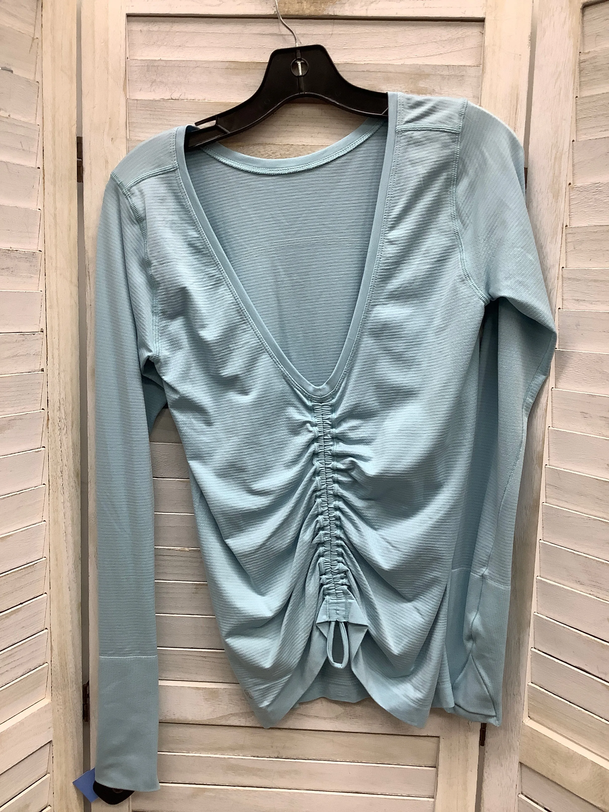 Athletic Top Long Sleeve Collar By Lululemon  Size: M