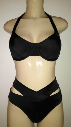 Bigger Bra Size Underwire Bikini Top. High waist strappy bikini bottoms