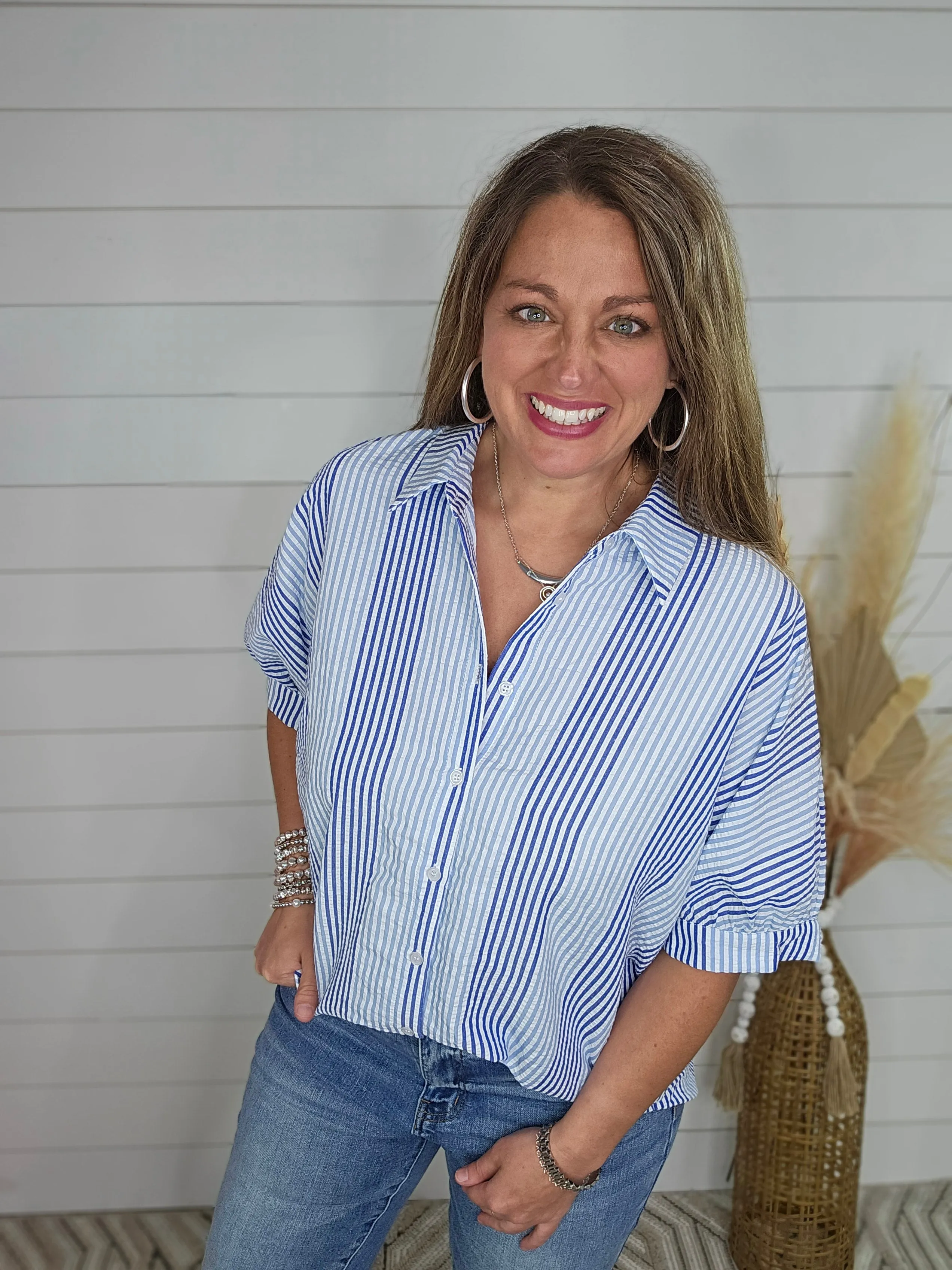 BLUE/DENIM BLUE STRIPED TEXTURED BUTTON DOWN TOP