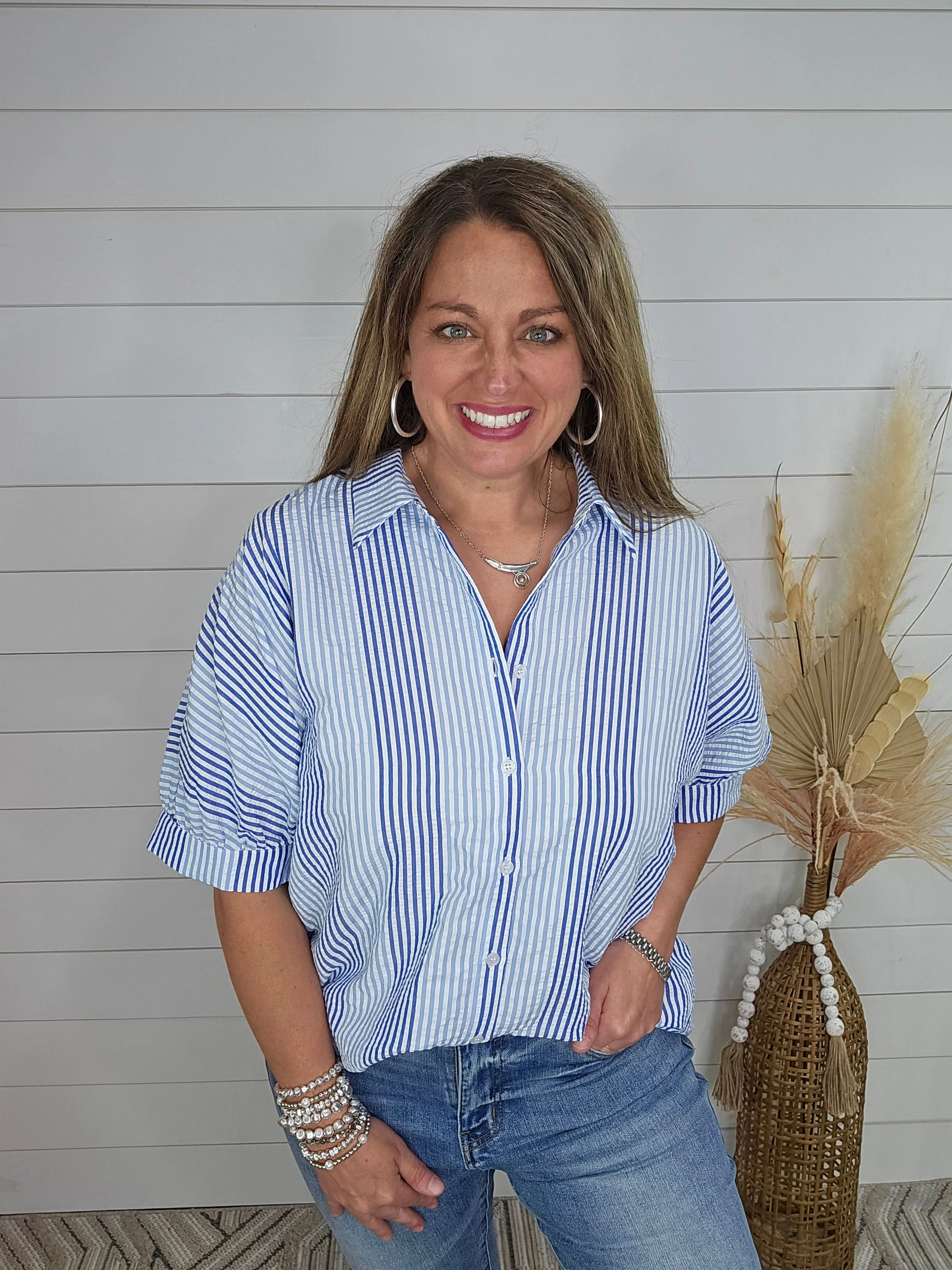 BLUE/DENIM BLUE STRIPED TEXTURED BUTTON DOWN TOP