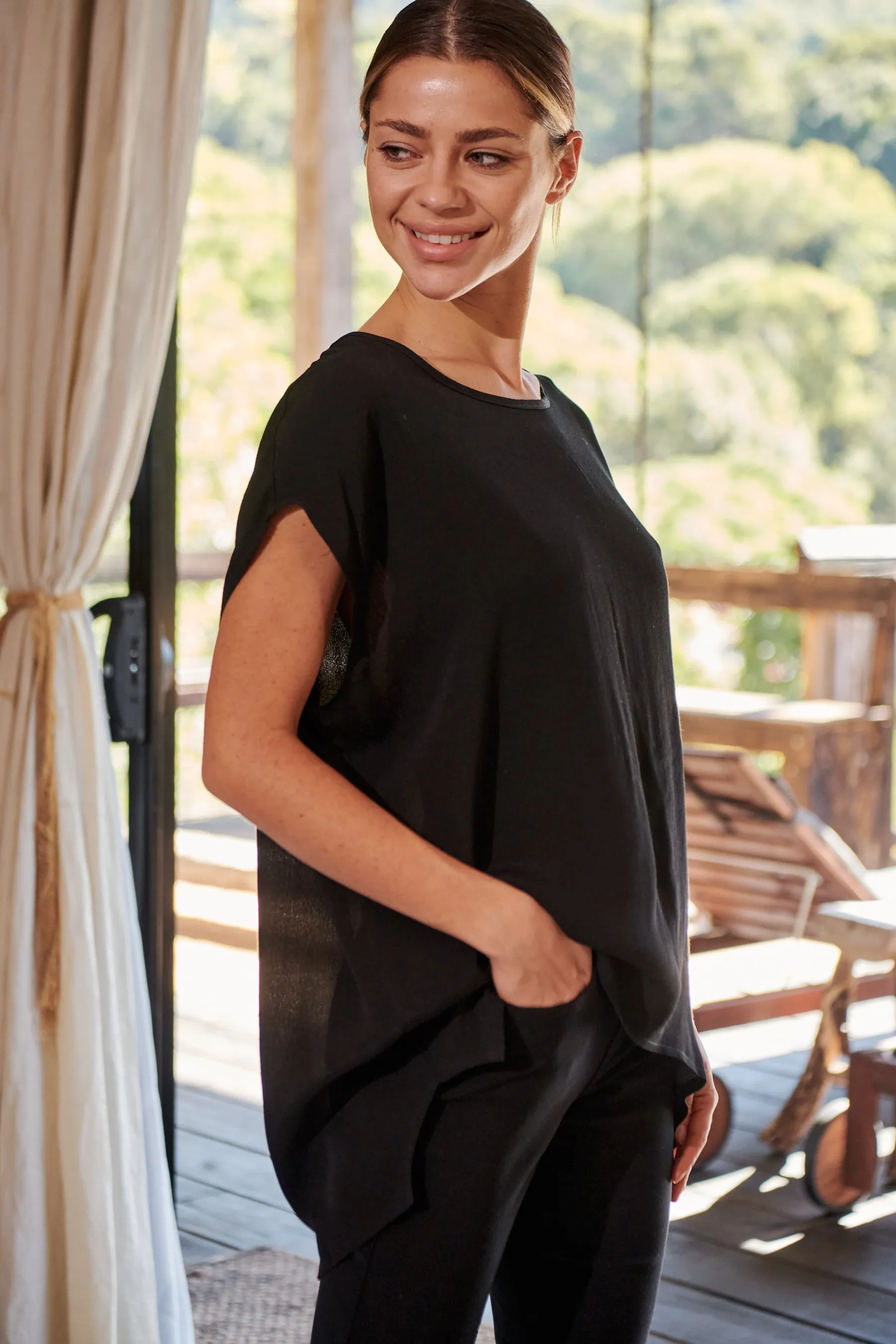 Chele Short Sleeve Oversized Black Plain Top