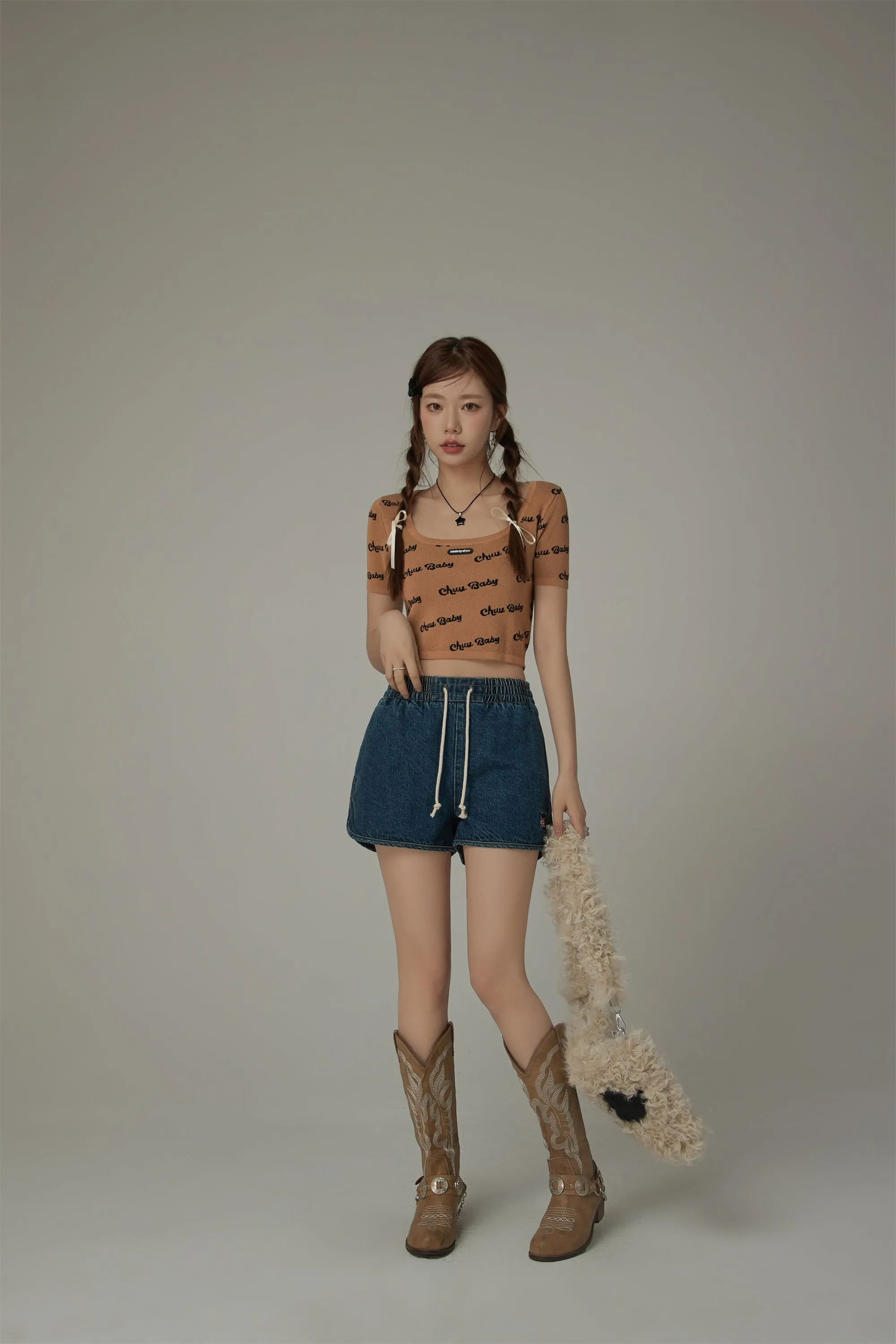 Chuu Baby Cropped Knit Top