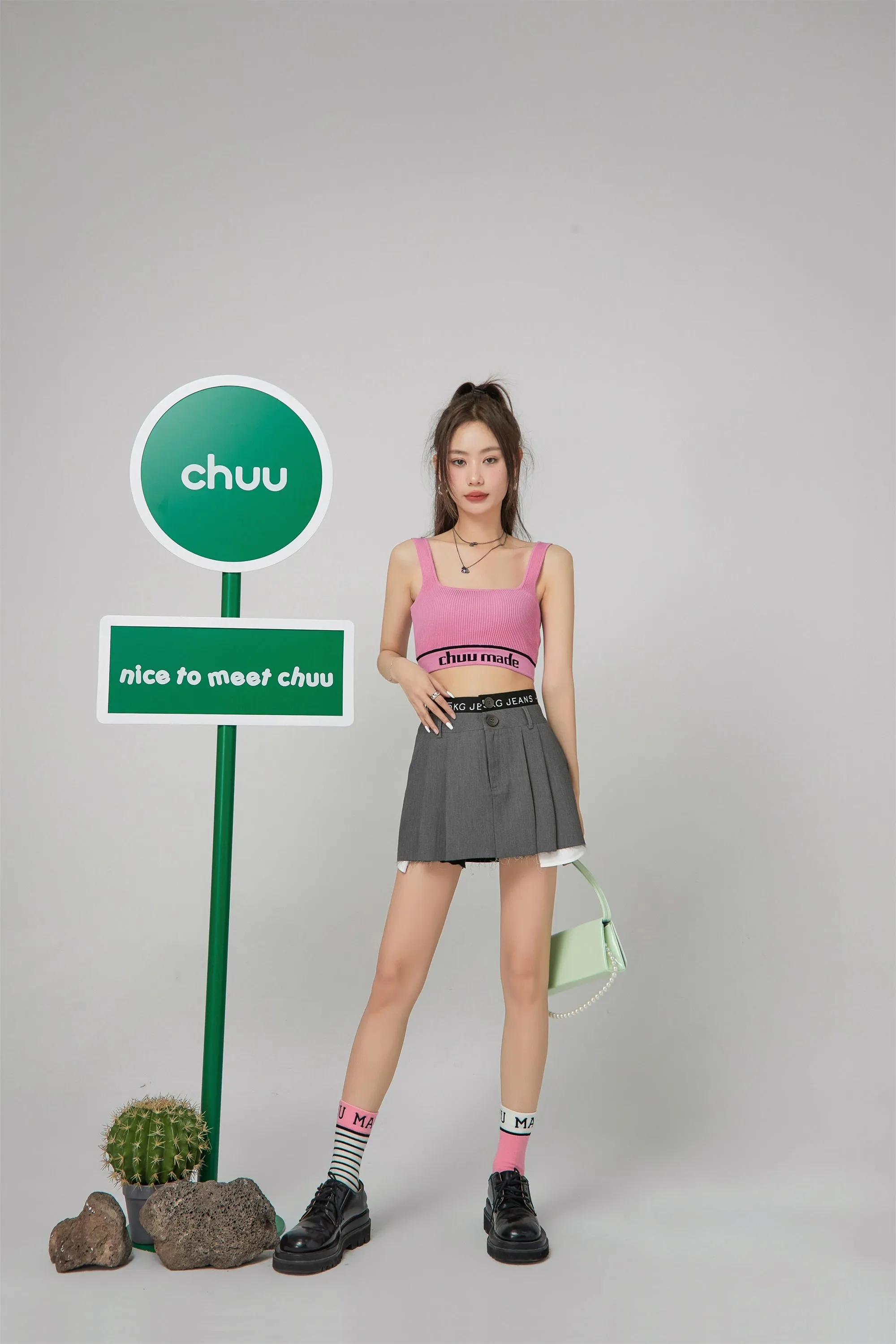 Chuu Made Ribbed Crop Sleeveless Top