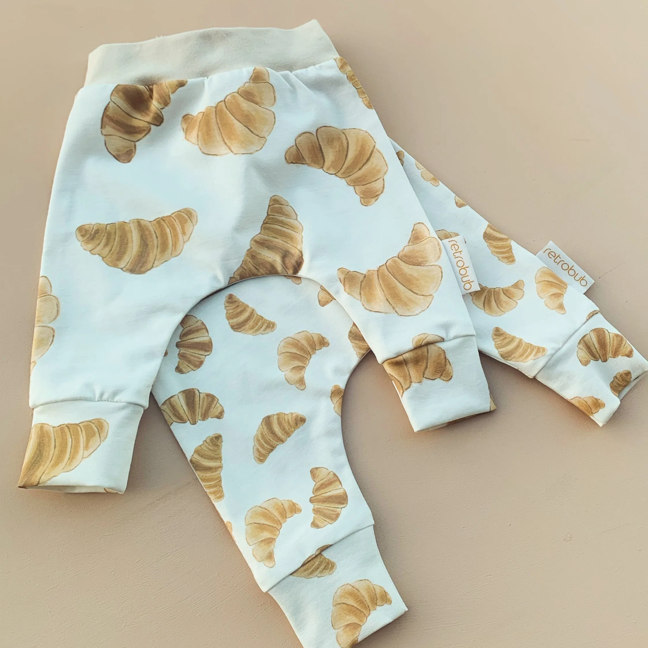 CROISSANT toss leggings - larger scale