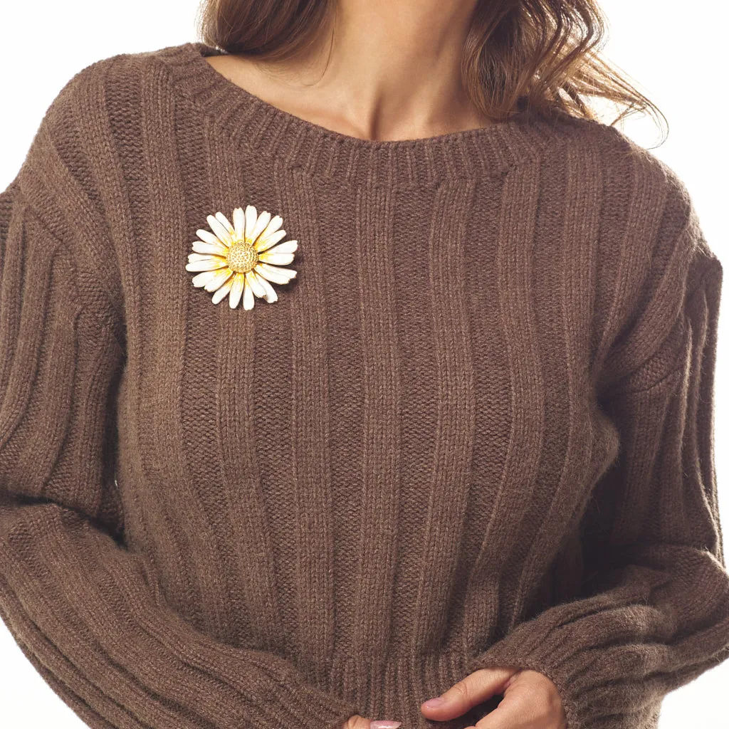 Daisy Pin