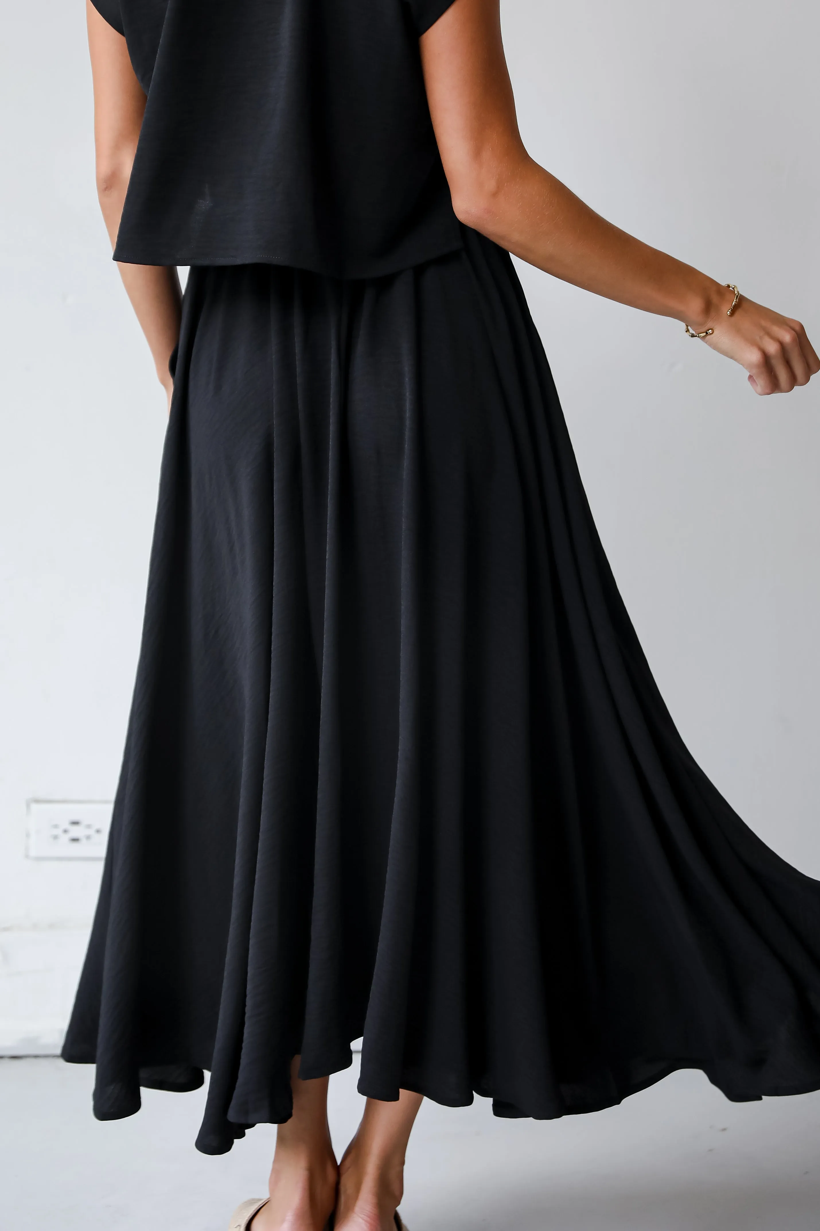 Effortless Escape Black Maxi Skirt - DU DEAL