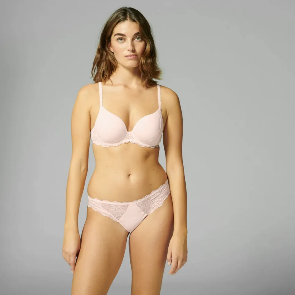 Reve 3D Spacer Plunge Smooth Bra in Sakura Pink