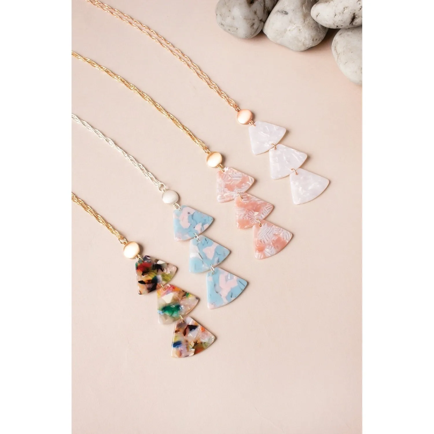 Simply Noelle Feelin Groovy Necklace - White